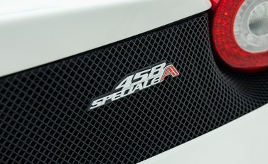 Ferrari 458 Speciale Aperta 43