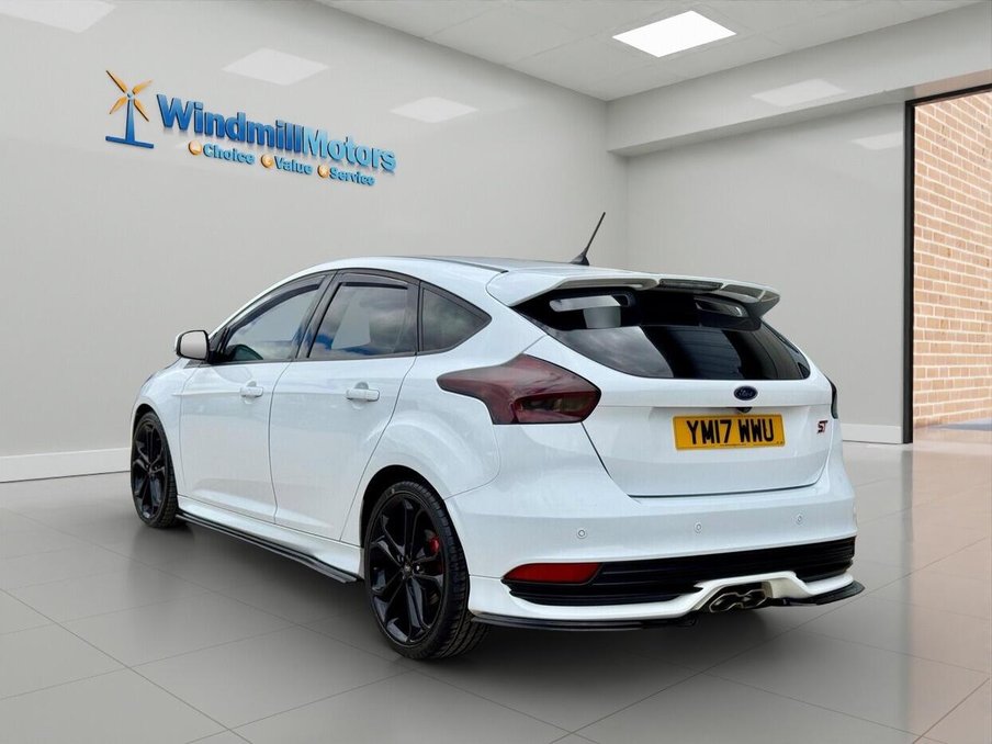 2017 Ford Focus — image 8