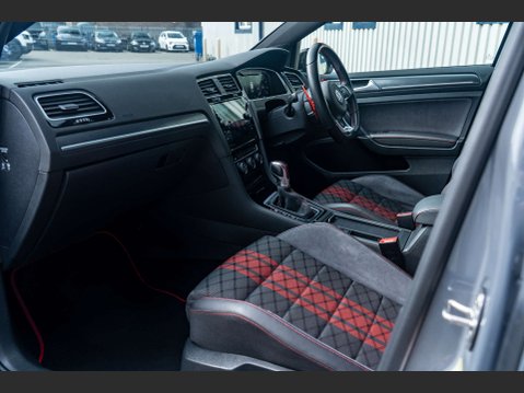 Volkswagen Golf 2.0 Golf GTi TCR Semi-Auto 5dr 9