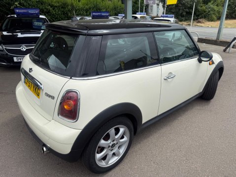 Mini Hatch 1.6 Cooper Steptronic Euro 4 3dr 8