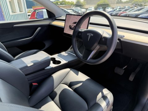 Tesla Model Y SUV 5dr Electric Auto RWD (346 ps) 3