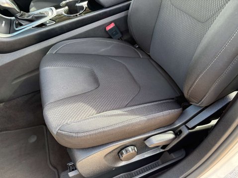 Ford Edge 2.0 Edge Titanium TDCi Auto 4WD 5dr 57