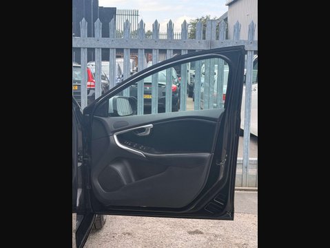 Volvo V40 2.0 V40 R-Design D2 5dr 36