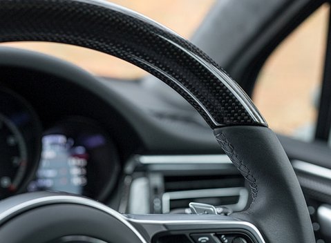 Porsche Macan Turbo 17