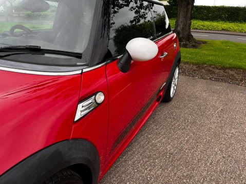 Mini Hatch 1.6 John Cooper Works 3dr 52