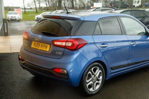 Hyundai i20 MPI PREMIUM SE NAV 8