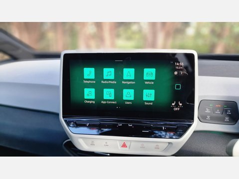 Volkswagen ID.3 Pro Performance 58kWh Family Hatchback 5dr Electric Auto (204 ps) 16