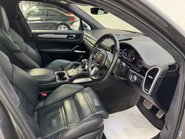 Porsche Cayenne 4.0 Cayenne T S E-Hybrid Auto 4WD 5dr 44