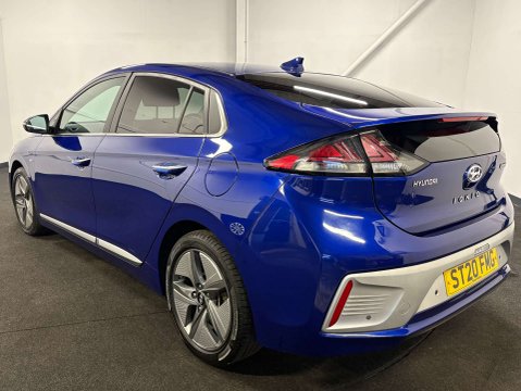 Hyundai IONIQ 1.6 IONIQ Premium SE FHEV Semi-Auto 5dr 3