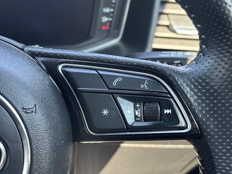 Audi A1 SPORTBACK TFSI S LINE 22