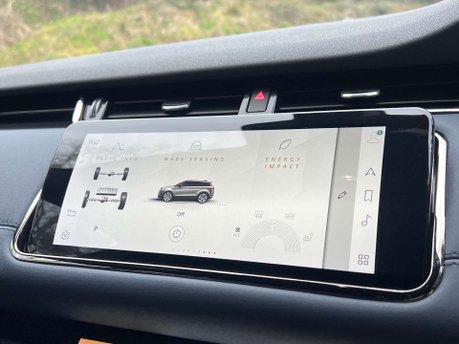 Land Rover Range Rover Evoque 1.5 Range Rover Evoque R-Dynamic SE P300e Auto 4WD 5dr 30