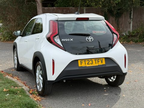 Toyota Aygo X VVT-I PURE 30