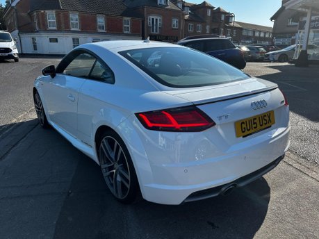 Audi TT 2.0 TFSI S line S Tronic quattro Euro 6 (s/s) 3dr 5