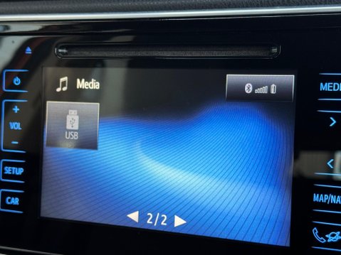 Toyota Auris 1.2 VVT-i Excel Touring Sports CVT Euro 6 (s/s) 5dr (Safety Sense) 19