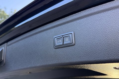 Audi SQ5 TDI QUATTRO MHEV - COMFORT & SOUND PACK - FULL AUDI SERVICE HISTORY  24