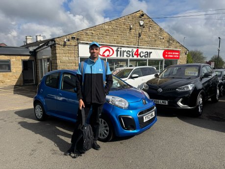 Daniel from Leeds collecting his first car a Citroen C1 VTR