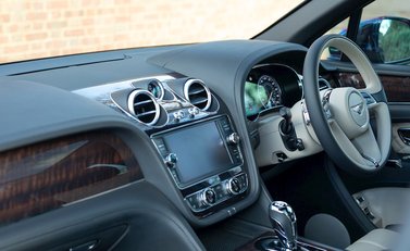 Bentley Bentayga V8 20