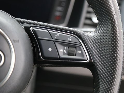 Audi A1 1.0 TFSI 30 S line Sportback Euro 6 (s/s) 5dr 12