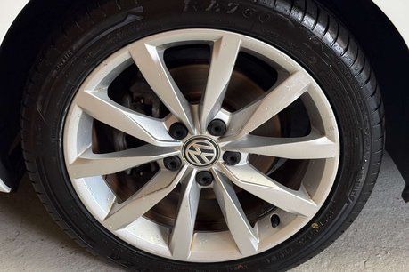Volkswagen Golf 1.4 TSI BlueMotion Tech ACT GT Hatchback 5dr Petrol DSG Euro 6 (s/s) (140 p 48