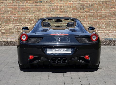Ferrari 458 Spider 10