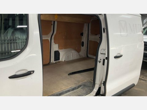 Peugeot Expert 1.5 BlueHDi 1000 Professional Standard Panel Van MWB Euro 6 (s/s) 6dr 12