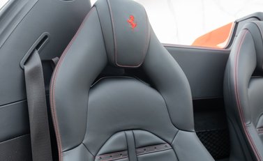 Ferrari F8 Spider 15