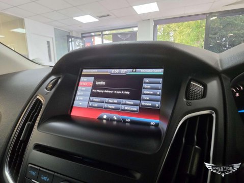 Ford Focus 1.0T EcoBoost Titanium Euro 6 (s/s) 5dr 37