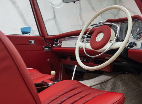 Mercedes-Benz 280 SL W113 Pagoda 14