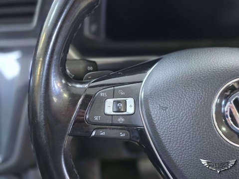 Volkswagen Tiguan 2.0 TDI SEL DSG Euro 6 (s/s) 5dr 59