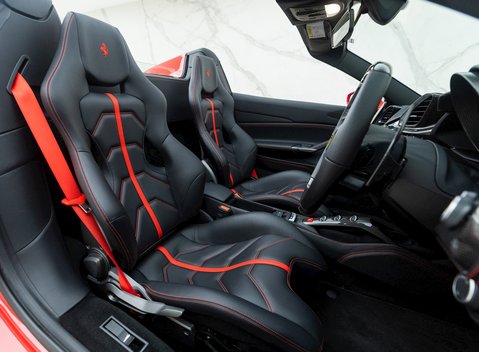 Ferrari 488 Spider 12