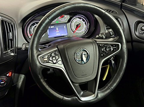 Vauxhall Insignia TECH LINE CDTI 170 AUTOMATIC 14