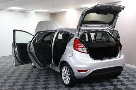 Ford Fiesta TITANIUM 21