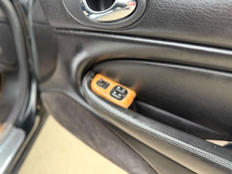 Jaguar XK 4.0 XK8 Convertible Auto 2dr 65