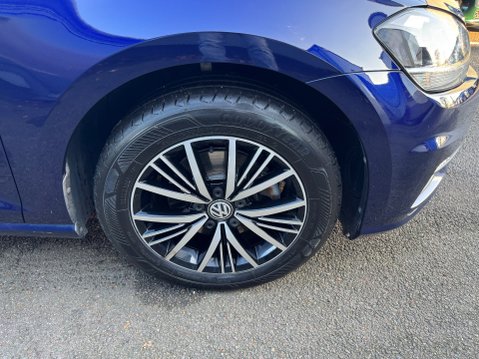 Volkswagen Golf SE NAVIGATION TSI BLUEMOTION TECHNOLOGY 35