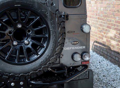 Land Rover Defender 90 XS Bowler 20