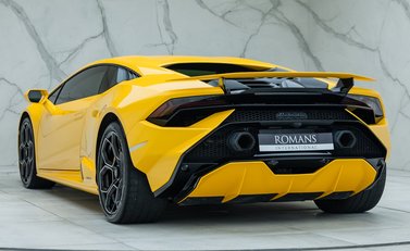 Lamborghini Huracan Tecnica 7