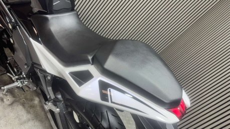 Lexmoto LXR 2023 1K 125CC SPORTS BIKE 1 OWNER LONG MOT 37
