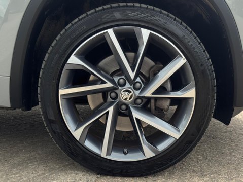 Skoda Kodiaq 2.0 TDI SportLine DSG 4WD Euro 6 (s/s) 5dr (7 Seat) 6