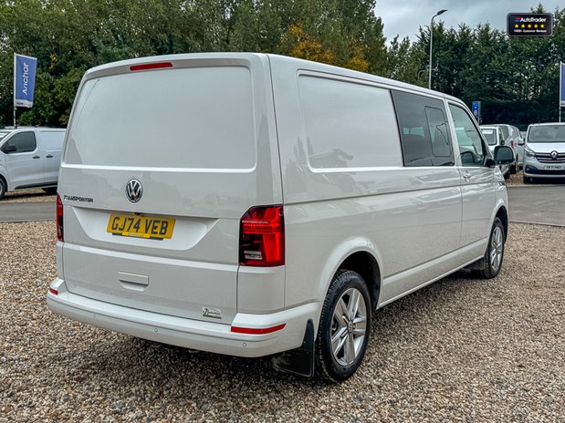 Volkswagen Transporter Crew Cab LWB L2H1 T32 Tdi 150 BHP Auto Kombi Highline Air Con Sensors EURO 7