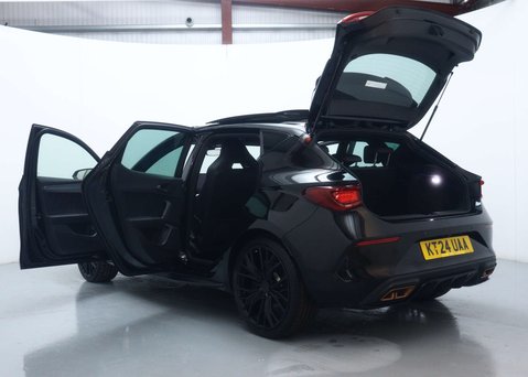 Cupra Leon 1.4 eHybrid 12.8kWh VZ2 Design Edition Hatchback 5dr Petrol Plug-in Hybrid 62