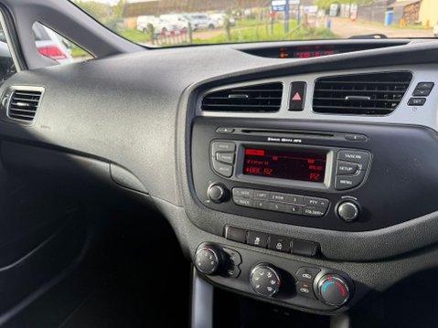 Kia Ceed 1.6 CRDi 2 Auto Euro 5 5dr 17