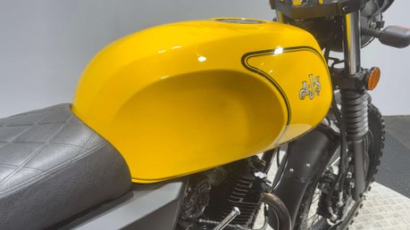 Ajs Tempest Scrambler 125 2019 ONLY 2K GREAT CONDITION CAFE 125CC LEARNER BIKE NEW MOT 37