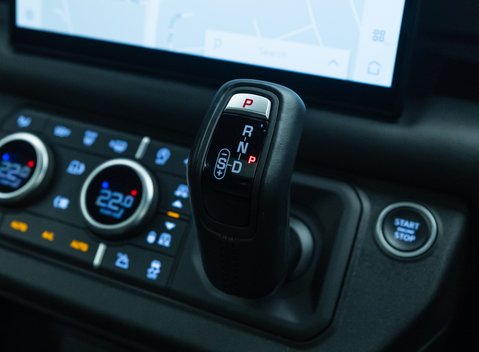 Land Rover Defender 90 V8 CARPATHIAN EDITION 23