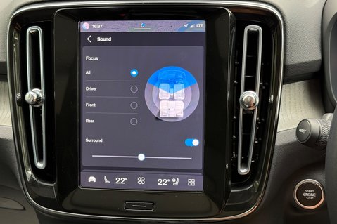 Volvo XC40 B3 ULTRA 54
