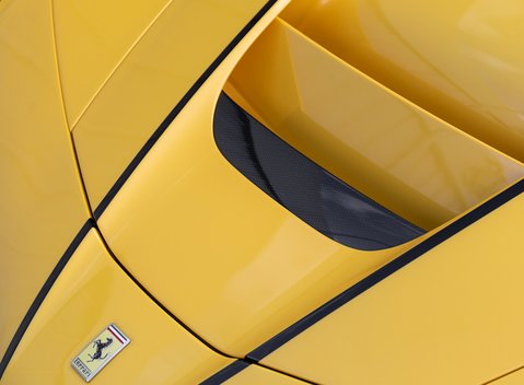 Ferrari LaFerrari Aperta 29