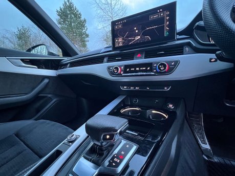 Audi A4 2.0 A4 S Line 35 TDI MHEV Semi-Auto 5dr 29