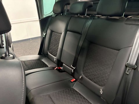 Peugeot 3008 BLUE HDI S/S ALLURE 34