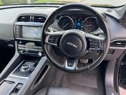 Jaguar F-Pace 2.0 D180 R-Sport Auto AWD Euro 6 (s/s) 5dr 81