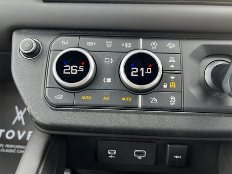 Land Rover Defender V8 62