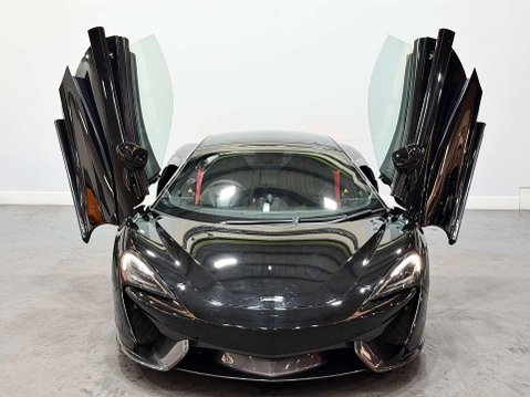 McLaren 570 3.8T V8 Coupe 2dr Petrol SSG Euro 6 (s/s) (570 ps) 11